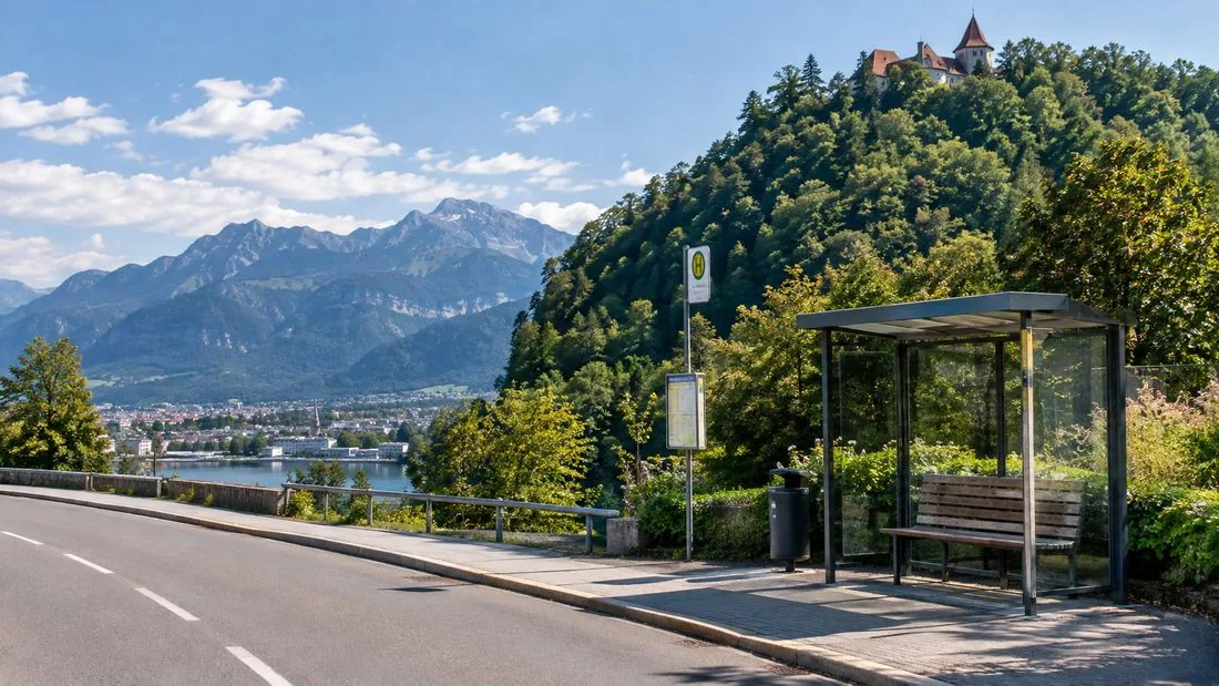 La route menant au Schloss Ambras depuis le côté Amras d’Innsbruck